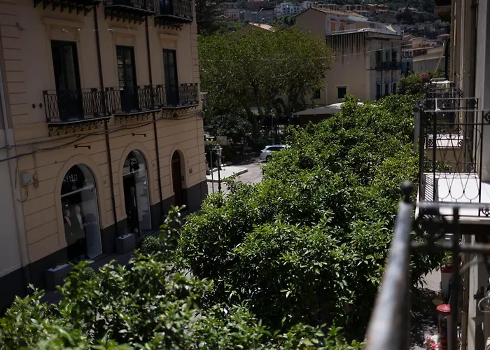 Matteotti 아파트 체팔루